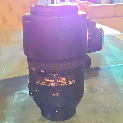 Nikon nikkor 55 300 mm - dx,